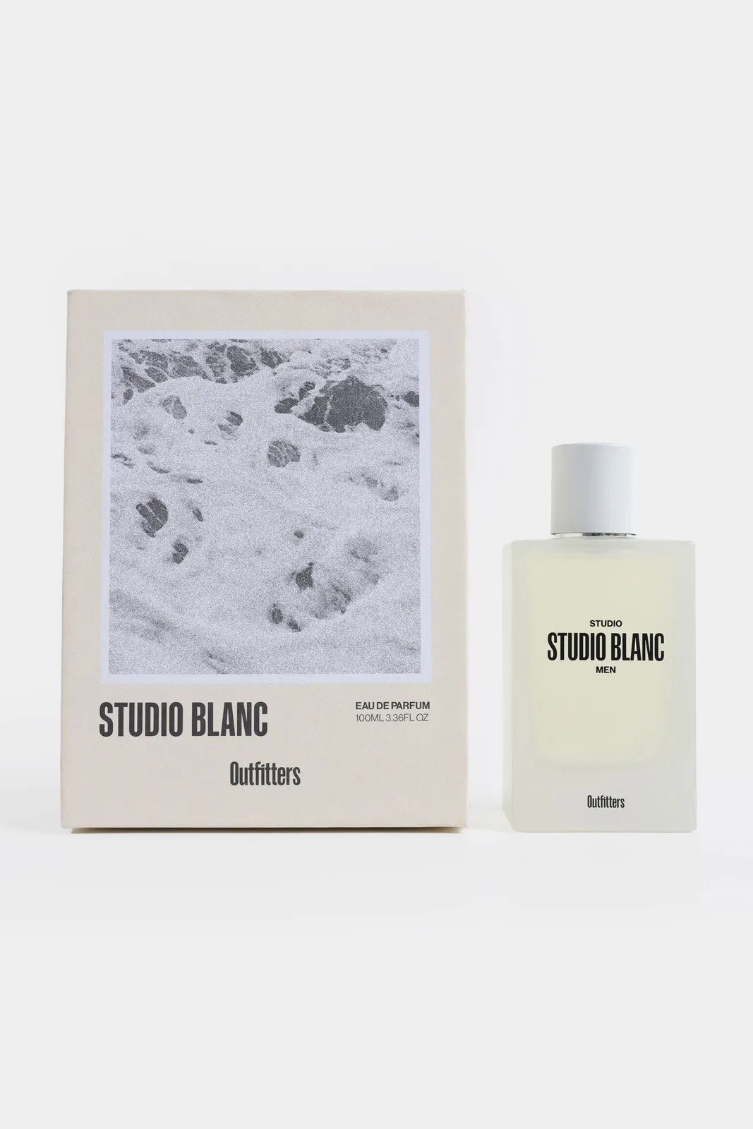 Outfitters Studio Blanc